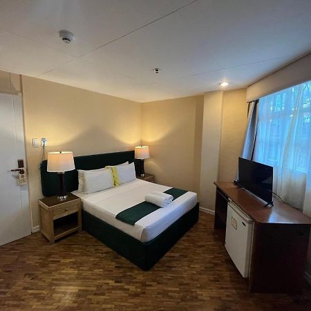 Coco Grande Hotel Dumaguete City Bagian luar foto