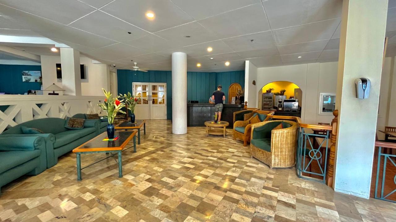 Coco Grande Hotel Dumaguete City Bagian luar foto