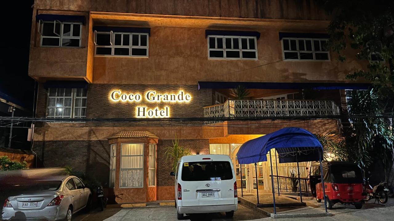 Coco Grande Hotel Dumaguete City Bagian luar foto