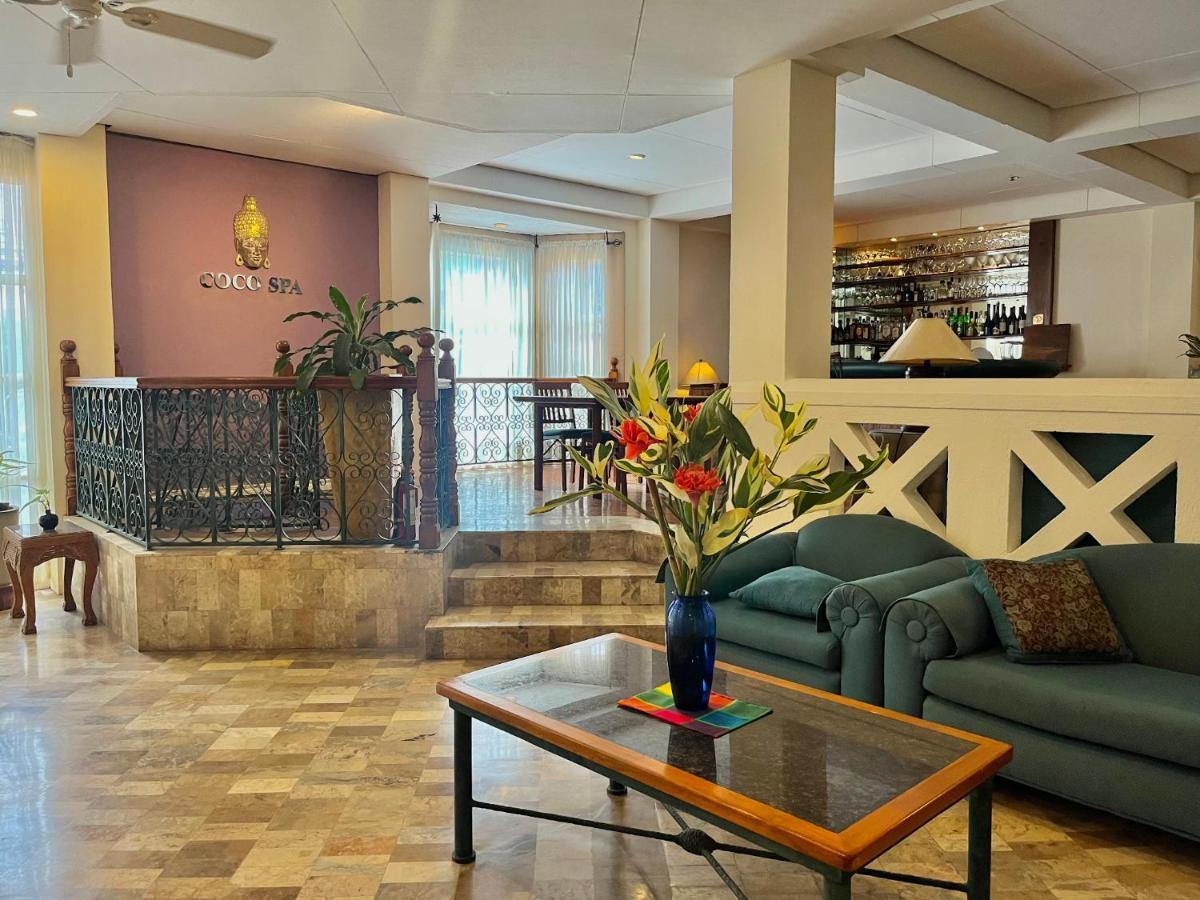 Coco Grande Hotel Dumaguete City Bagian luar foto